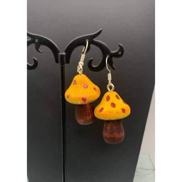 Cute Wooden Hand Painted Mushroom Earrings Boho 70’s Hippie - Picture 2 of 4